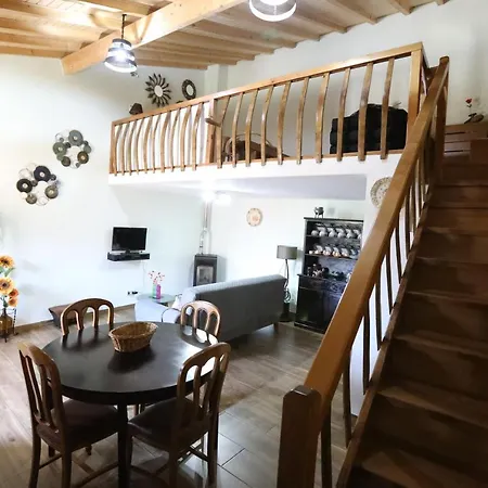 Casa Adalcina شقة ميرانديلا